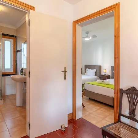 Unforgettable Ocean Views-spacious Seaside Mosteiros (Azores)