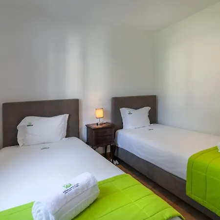 Unforgettable Ocean Views-spacious Seaside Mosteiros (Azores)