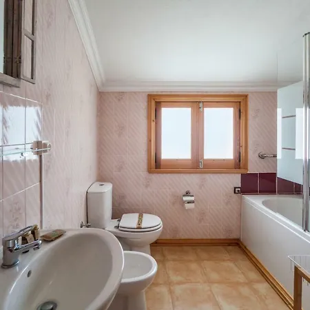 Casa Estrela Do Mar - Azorean Butler בית נופש מוסטיירוס