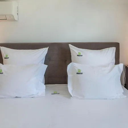 Unforgettable Ocean Views-spacious Seaside بيت للعطل موستيروس