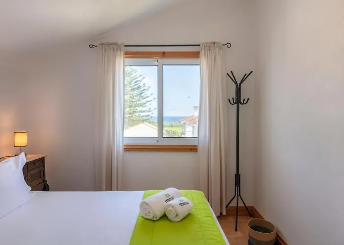 Unforgettable Ocean Views-spacious Seaside Mosteiros (Azores)