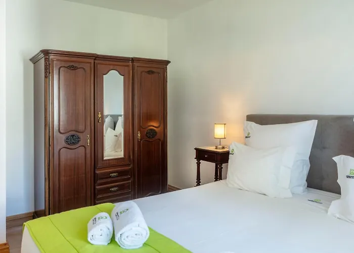 Unforgettable Ocean Views-spacious Seaside Holiday home *