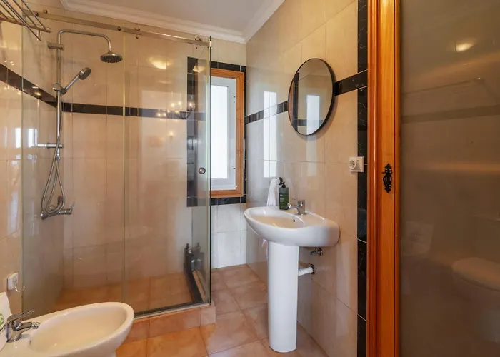 Holiday home Unforgettable Ocean Views-spacious Seaside Mosteiros (Azores)