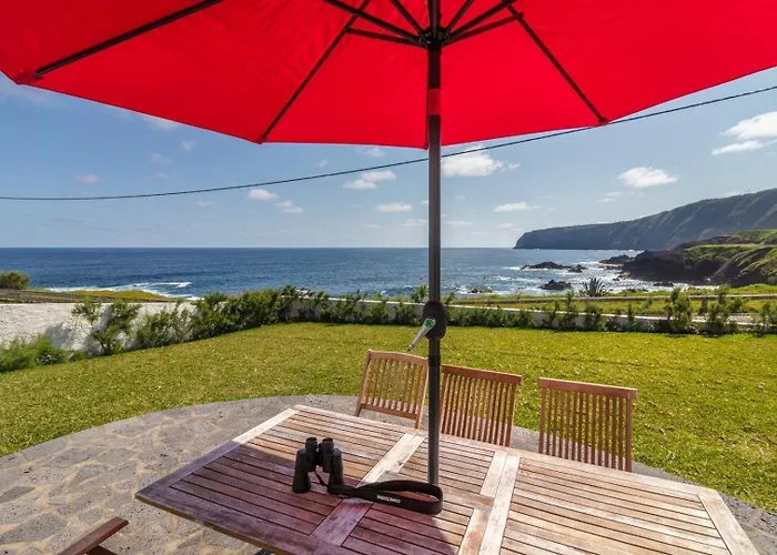Unforgettable Ocean Views-spacious Seaside Holiday home *