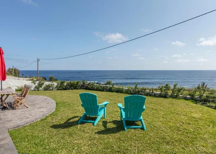 Σπίτι διακοπών Unforgettable Ocean Views-spacious Seaside Mosteiros (Azores)