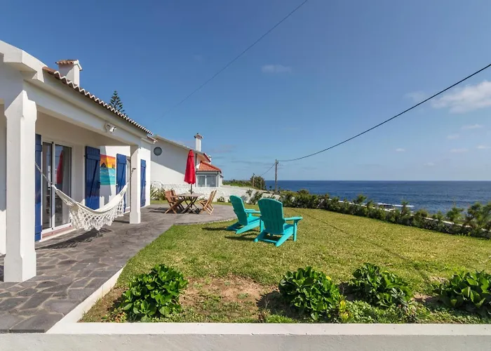 Unforgettable Ocean Views-spacious Seaside * Mosteiros (Azores)