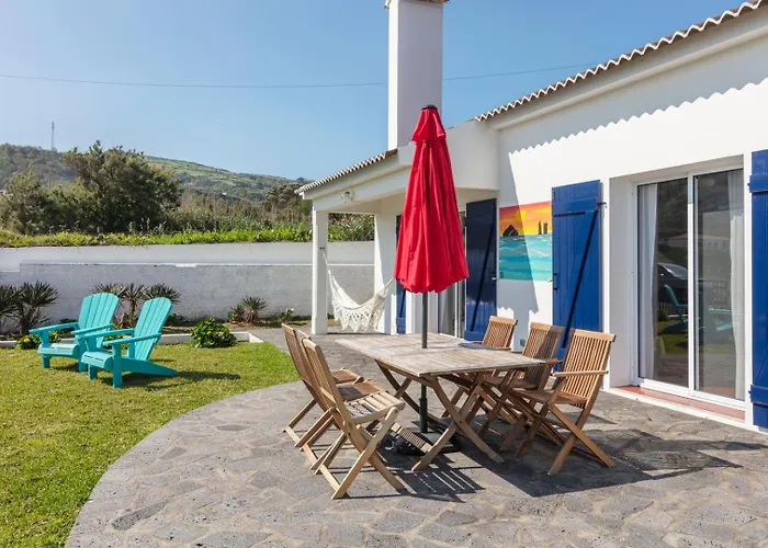 Unforgettable Ocean Views-spacious Seaside Mosteiros (Azores)